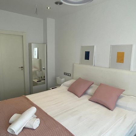 Moderno Apartamento Con Plaza De Garaje En Pleno Centro De Almería Extérieur photo