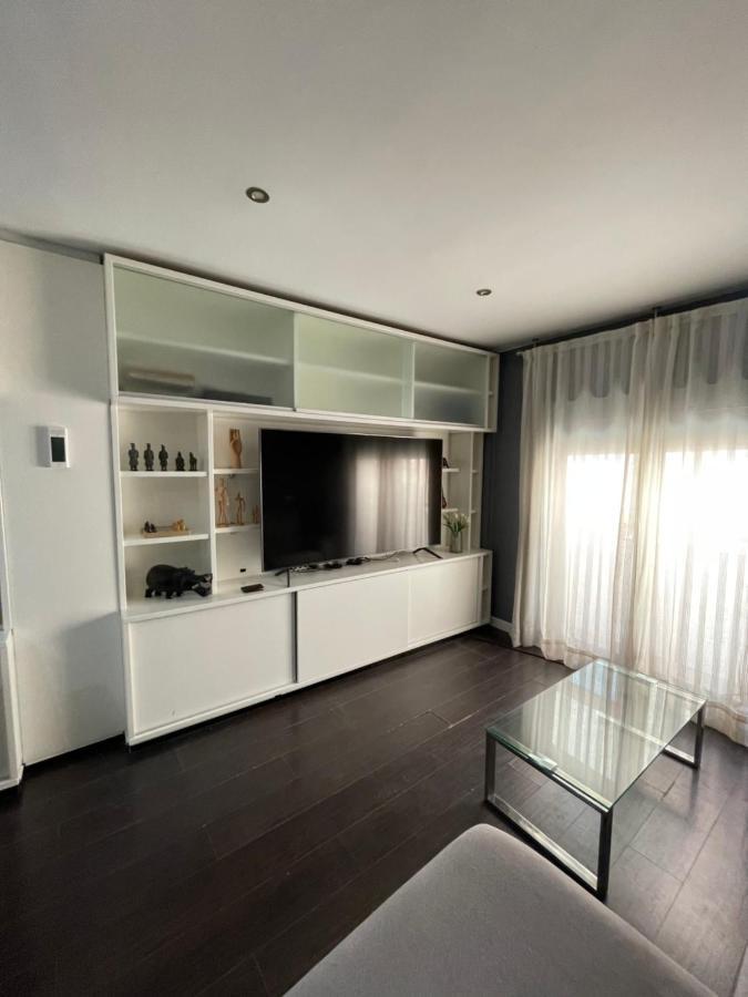 Moderno Apartamento Con Plaza De Garaje En Pleno Centro De Almería Extérieur photo