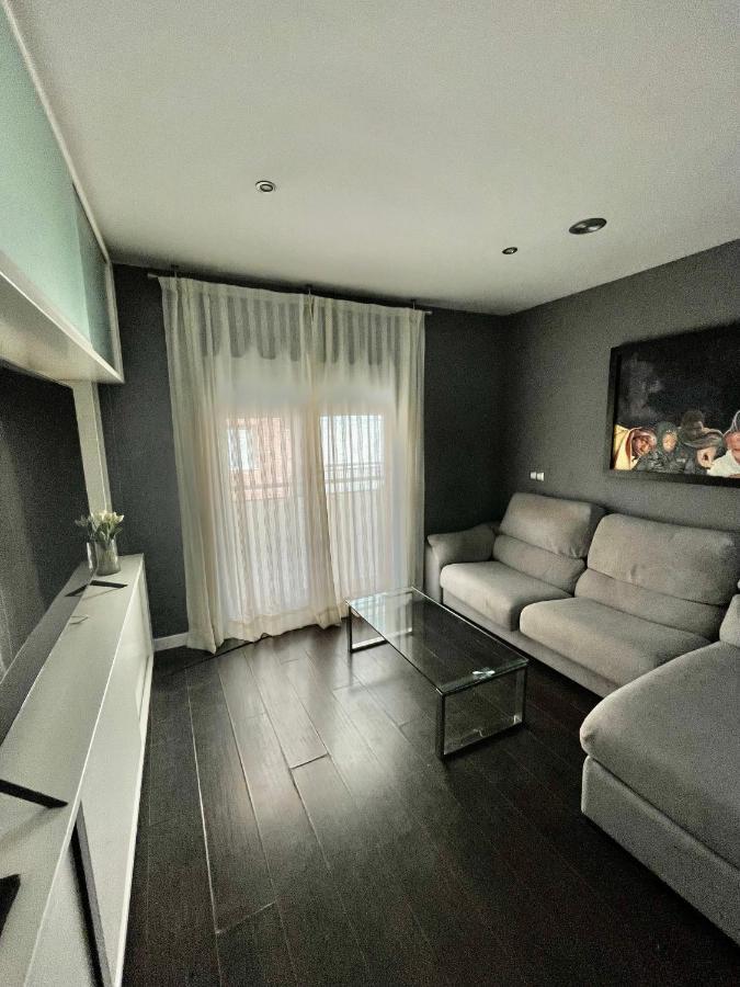Moderno Apartamento Con Plaza De Garaje En Pleno Centro De Almería Extérieur photo