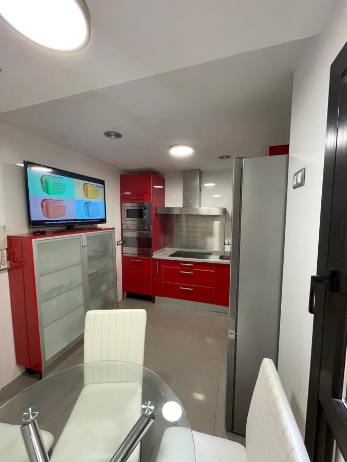 Moderno Apartamento Con Plaza De Garaje En Pleno Centro De Almería Extérieur photo