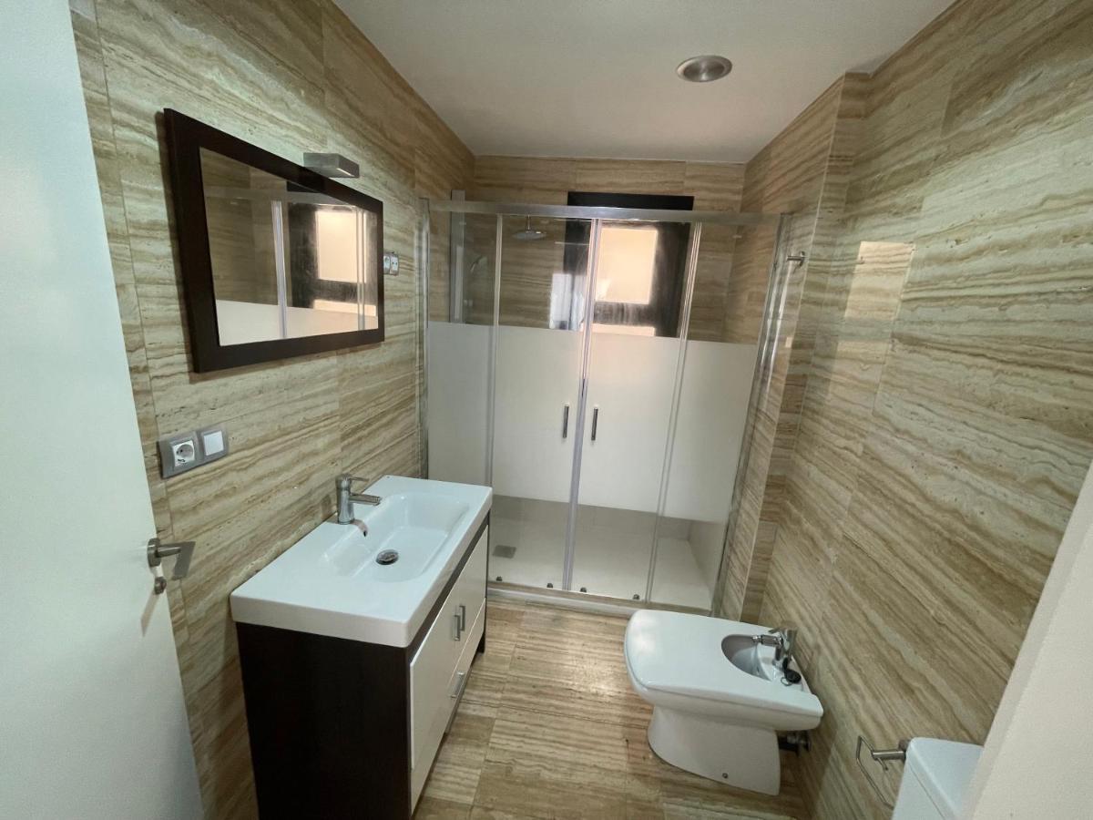 Moderno Apartamento Con Plaza De Garaje En Pleno Centro De Almería Extérieur photo