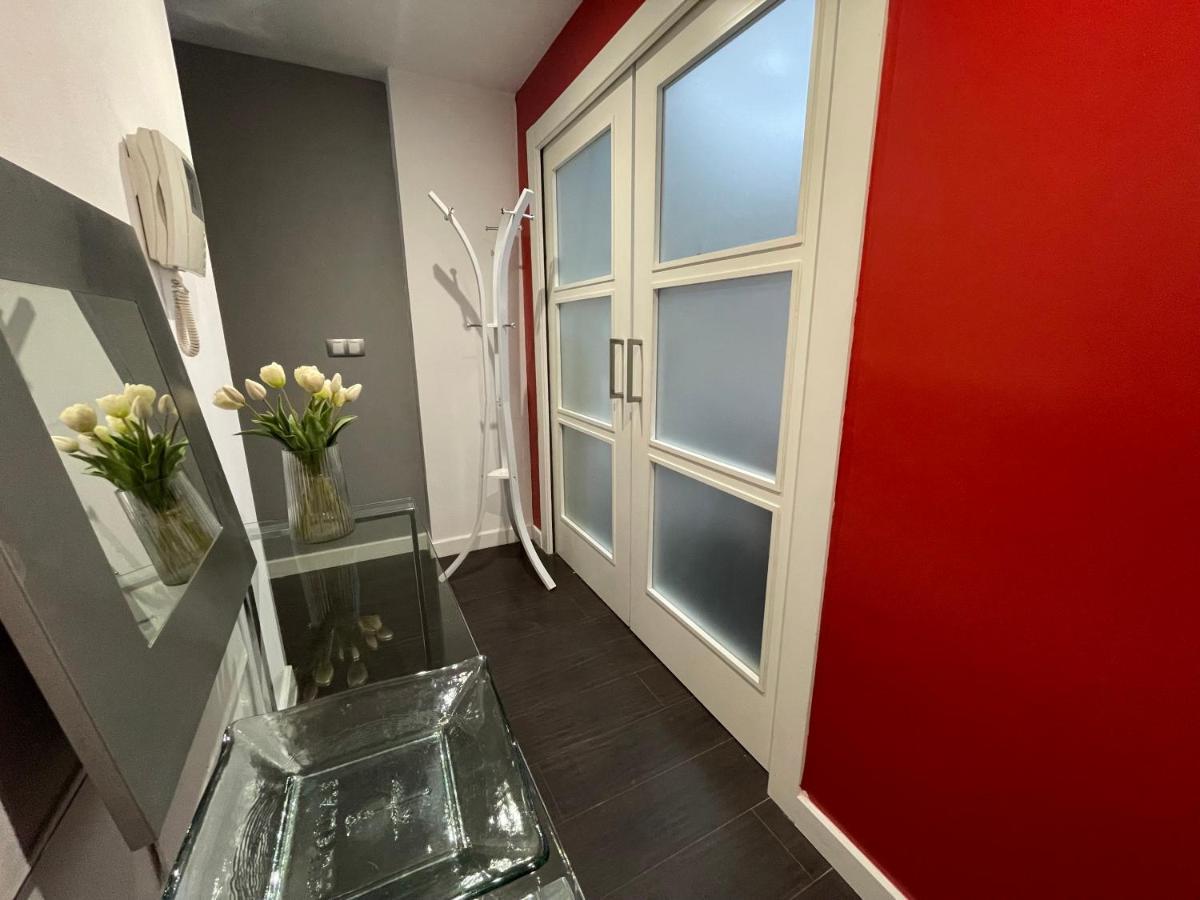 Moderno Apartamento Con Plaza De Garaje En Pleno Centro De Almería Extérieur photo