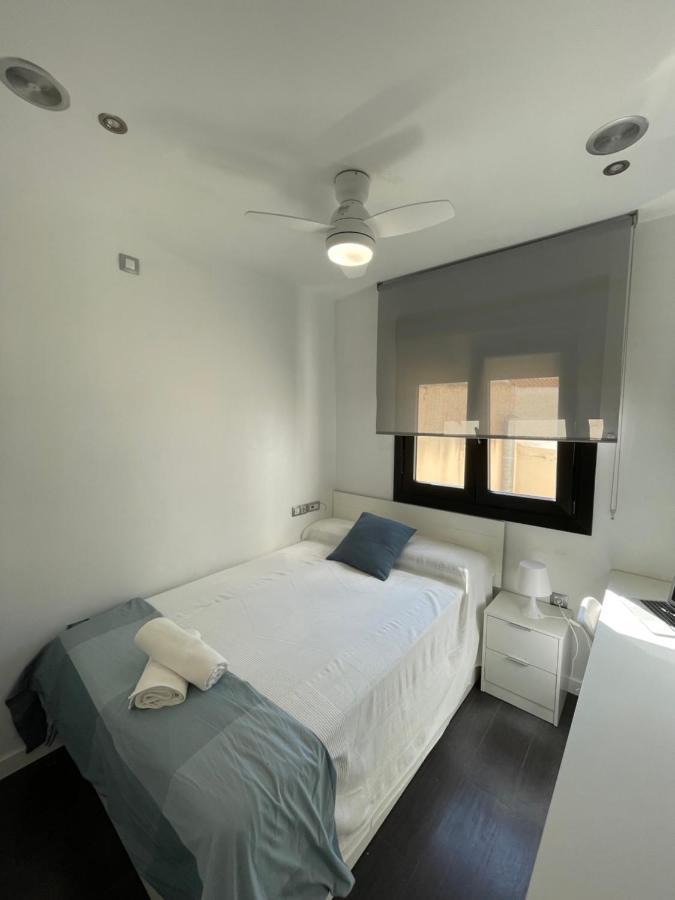 Moderno Apartamento Con Plaza De Garaje En Pleno Centro De Almería Extérieur photo