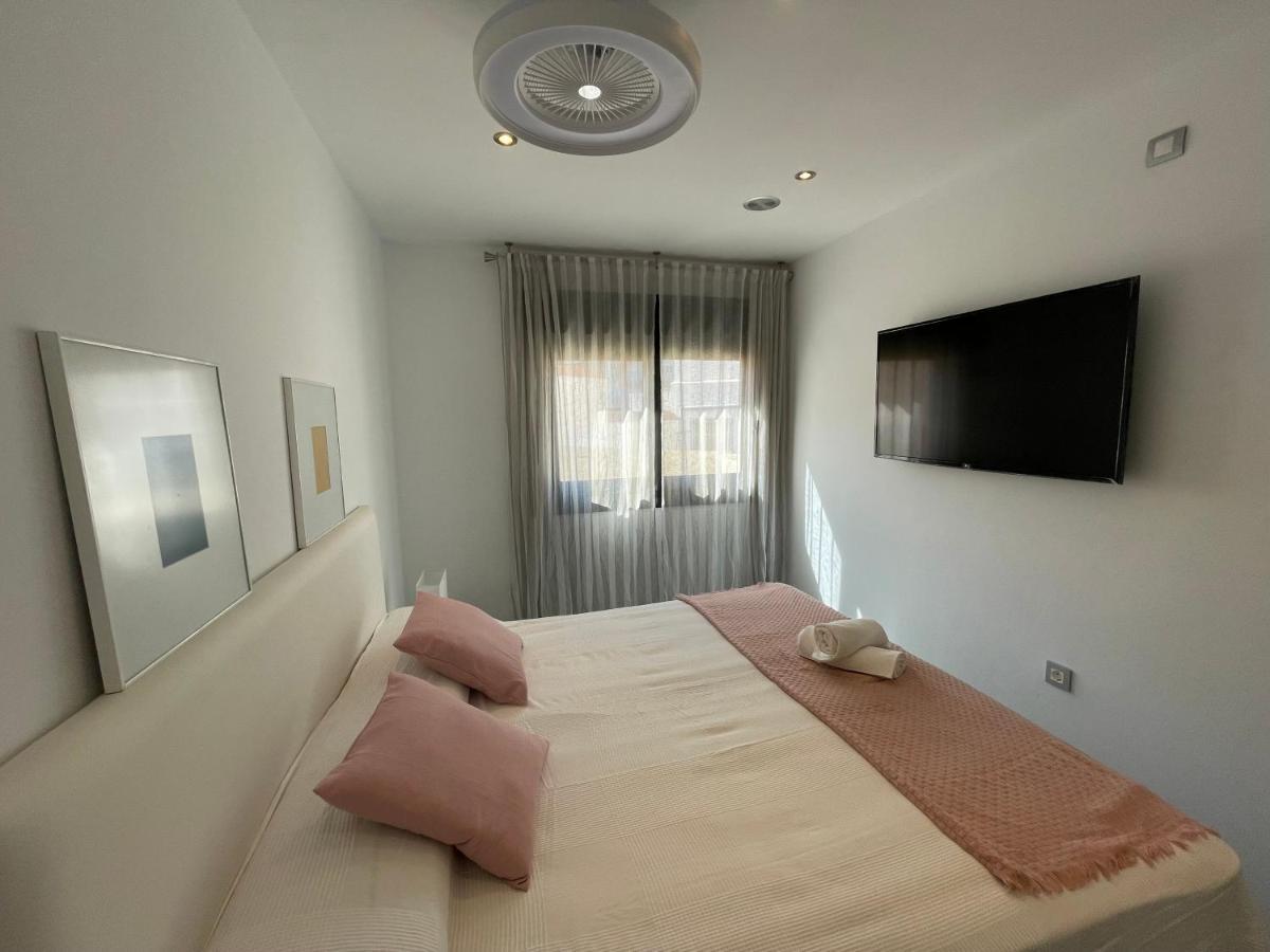 Moderno Apartamento Con Plaza De Garaje En Pleno Centro De Almería Extérieur photo